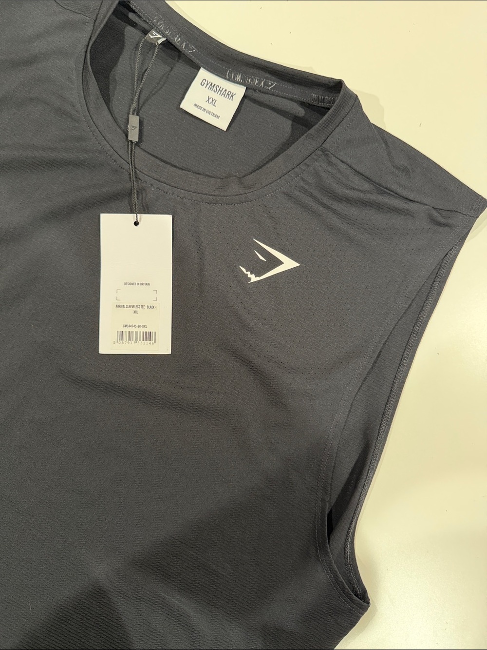 Gymshark Black Men’s Performance Sleeveless Tank - Picture 2 of 3